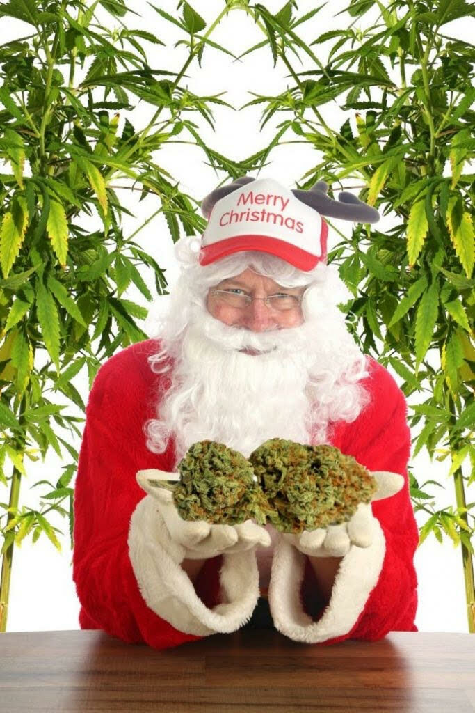 Santa Loves Weed - Merry Christmas